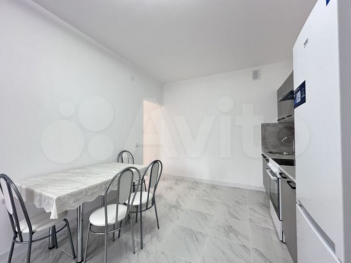 3-к. квартира, 79 м², 2/12 эт.
