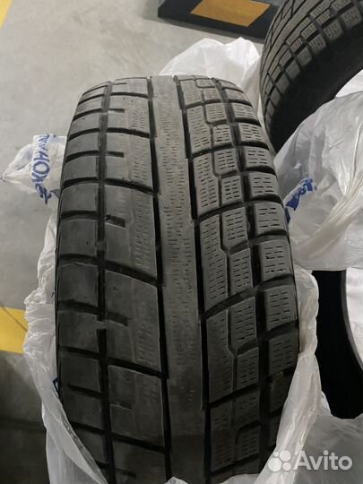 Yokohama Ice Guard G075 235/65 R17
