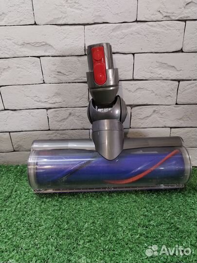 Пылесос вертикальный Dyson V7 Animal Extra