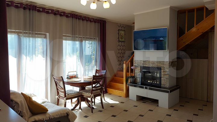 Дом 207 м² на участке 4 сот.