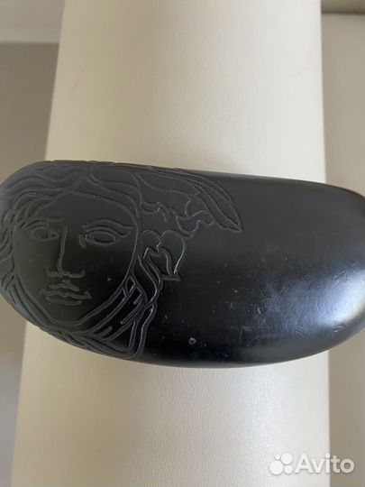 Солнцезащитные очки женские брендовые