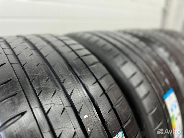 Michelin Pilot Sport 4 S 285/40 R23 111Y