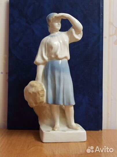 Колхозница со снопом Жница Фарфор