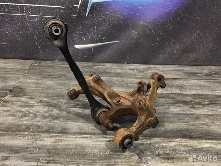 Кулак поворотный задний Фольксваген Джетта 6