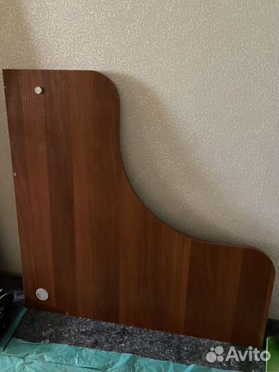 Стол компьютернй угловой бу