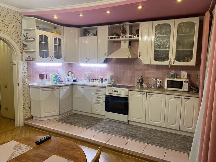 4-к. квартира, 112,6 м², 2/5 эт.