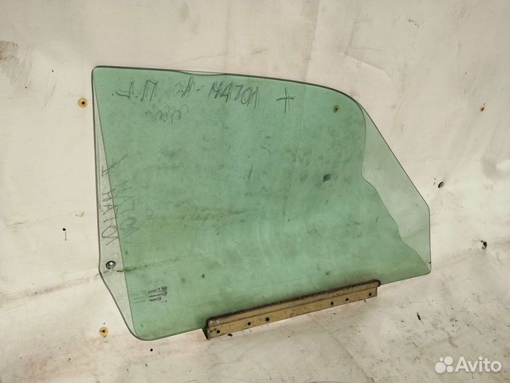 Стекло боковое переднее левое газ 3110