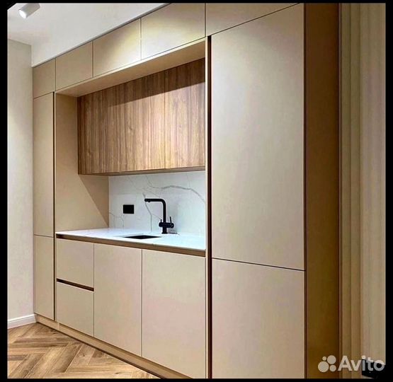 Кухонный гарнитур под потолок