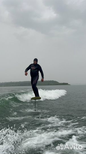 Катание на вейксерфе