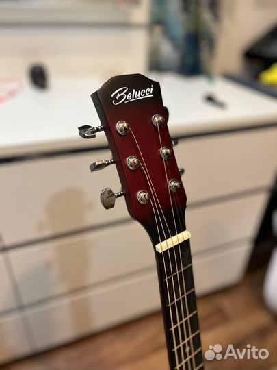 Гитара акустическая