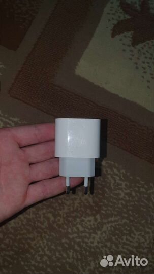 Зарядное устройство для телефона iPhone