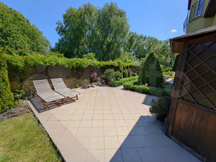 Таунхаус 265 м² на участке 2,5 сот.