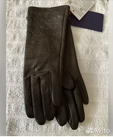 Перчатки женские кожаные Новые размер 17(6.5)