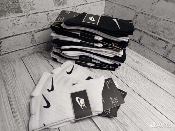 Носки Nike высокие белые