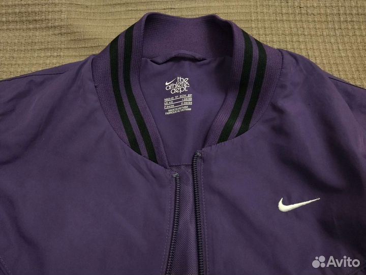Ветровка женская Nike
