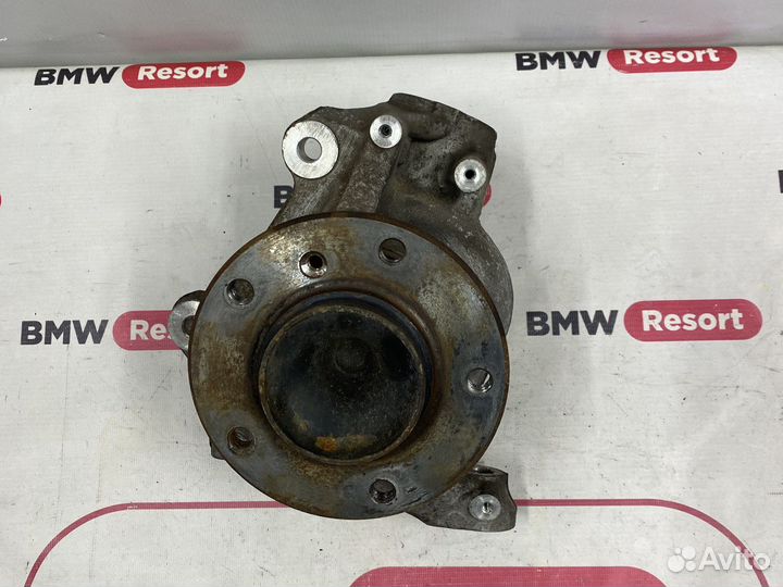 Кулак передний правый BMW E81 E82 E87 E90 E91 E92