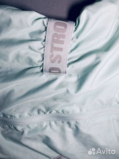 Ветровка спортивная женская