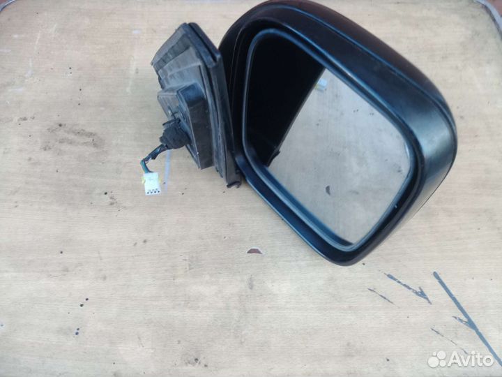 Зеркало переднее правое Mitsubishi Pajero 3 V7W