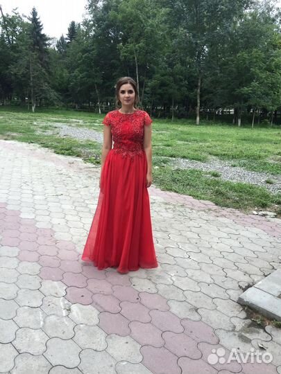 Вечернее платье в пол