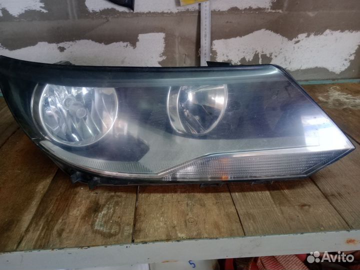 Фара передняя правая tiguan 2013г
