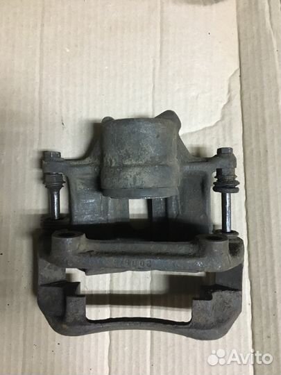 Суппорт передний Mercedes w124