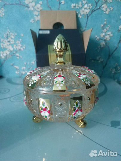 Конфетница с крышкой Lefard