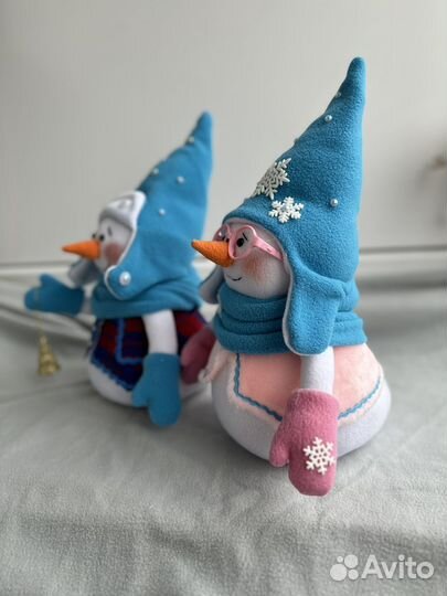 Интерьерные игрушки снеговики