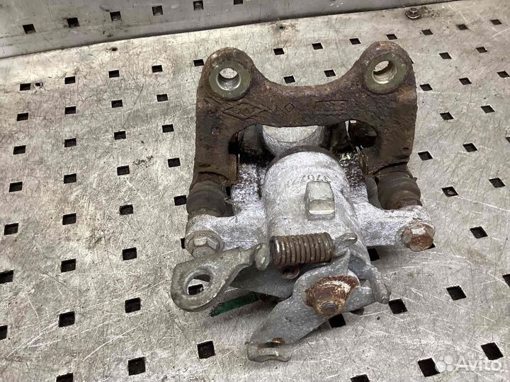 Суппорт задний левый Renault Megane