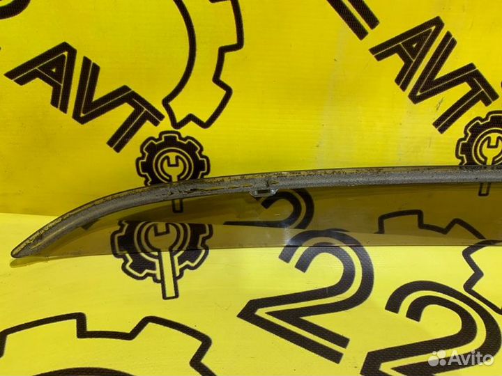 Ветровик задний левый Toyota Corolla Allex NZE121