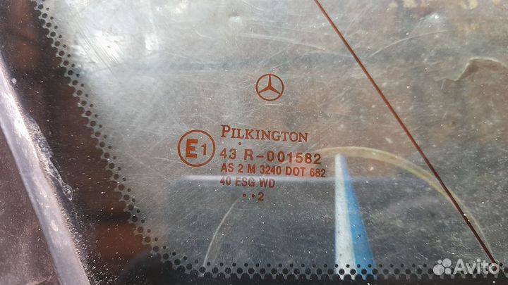 Стекло заднее кузовное Лев. A2036700112 Мерседес