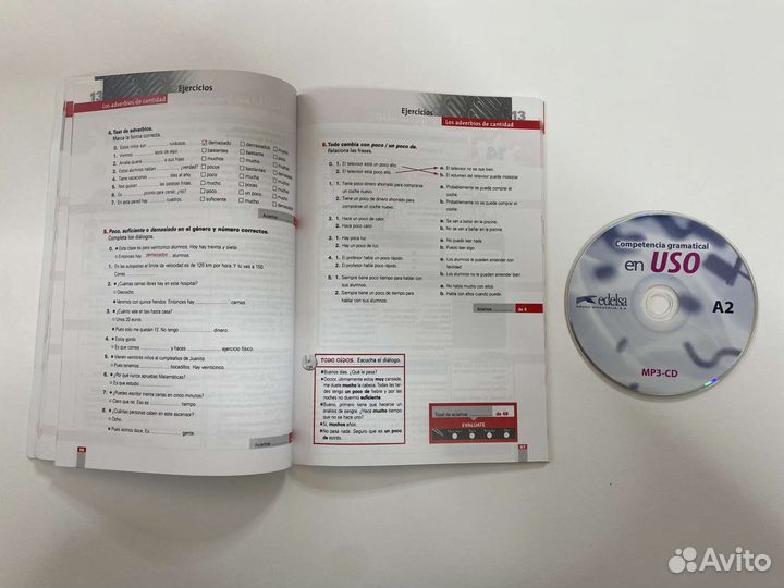 En USO A2, учебник с CD, испанский