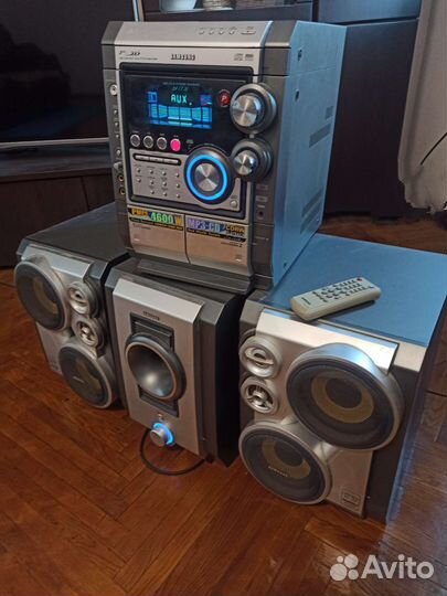 Музыкальный центр