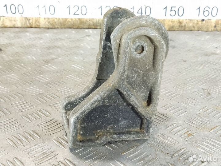 Кронштейн кпп Mitsubishi Lancer 9