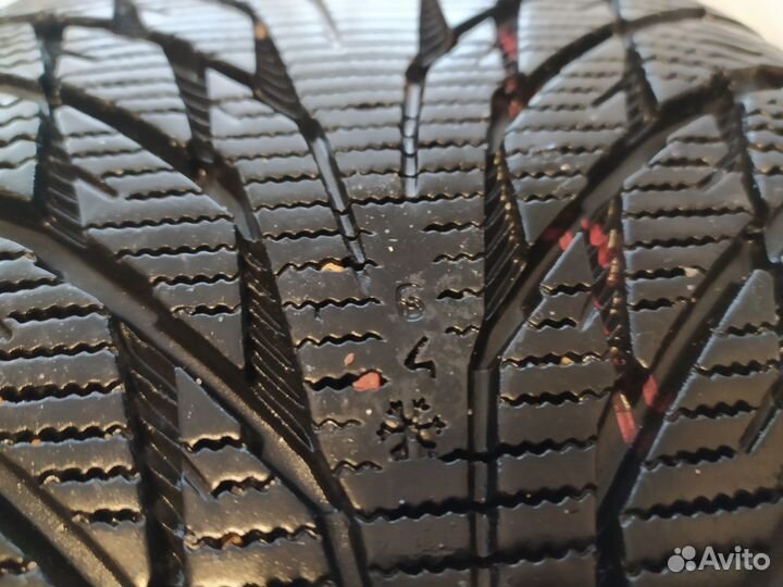 Nokian Tyres Hakkapeliitta R2 225/55 R17 101R