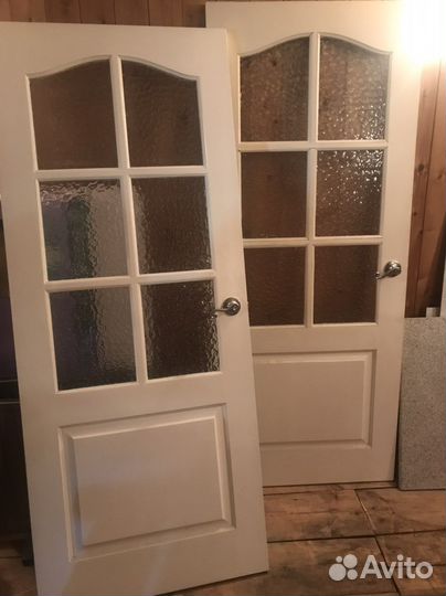 Двери межкомнатные из массива