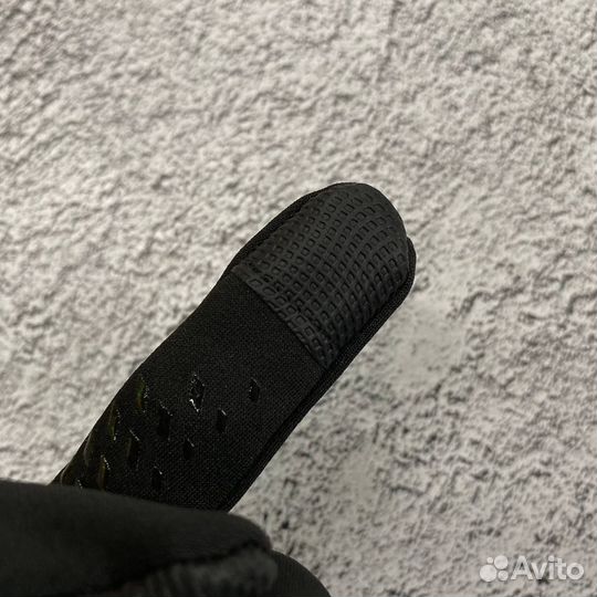 Перчатки Nike новые