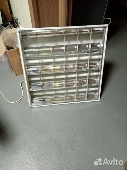 Светильник потолочный встраиваемый Армстронг