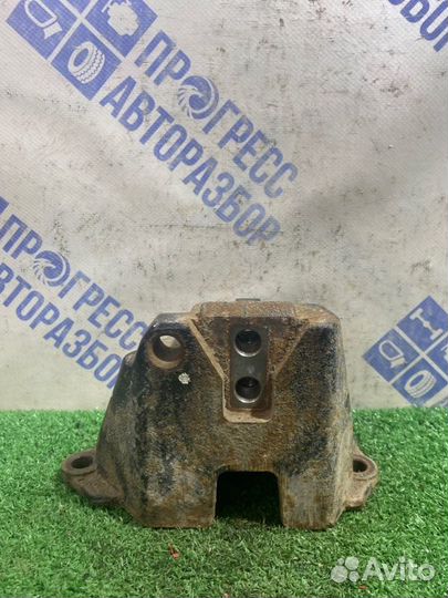 Кронштейн двигателя левый Kia Optima седан 2.0