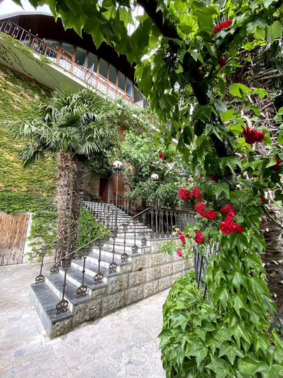 Дом 400 м² на участке 25 сот.