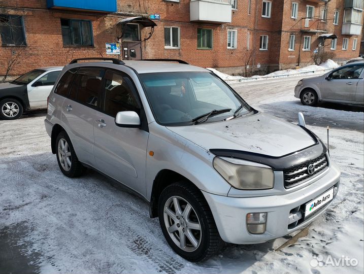 Toyota RAV4 1.8 AT, 2003, 268 000 км