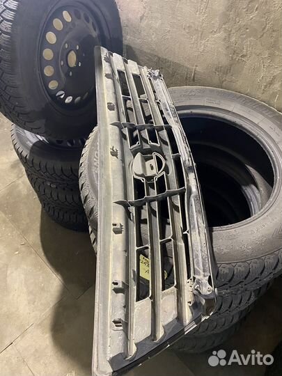 Решотка радиатора nissan teana