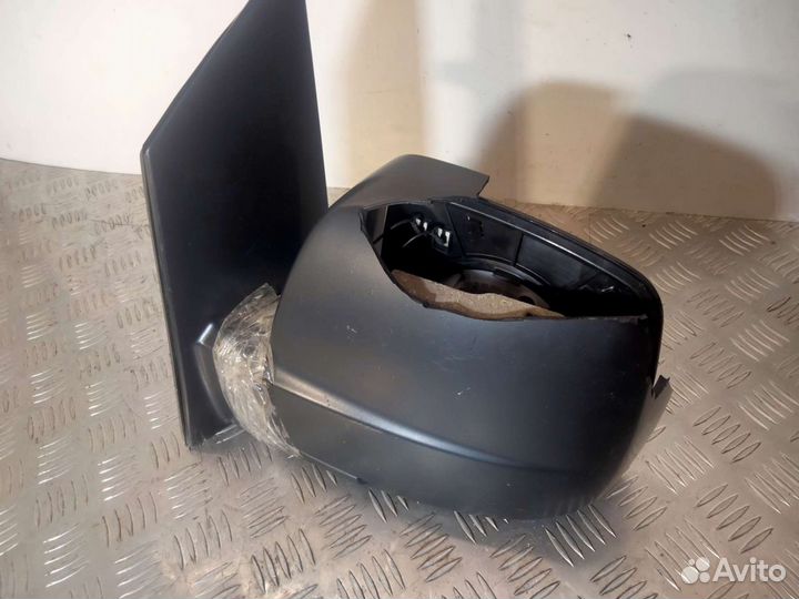 Зеркало левое Хендай H-1 Старекс