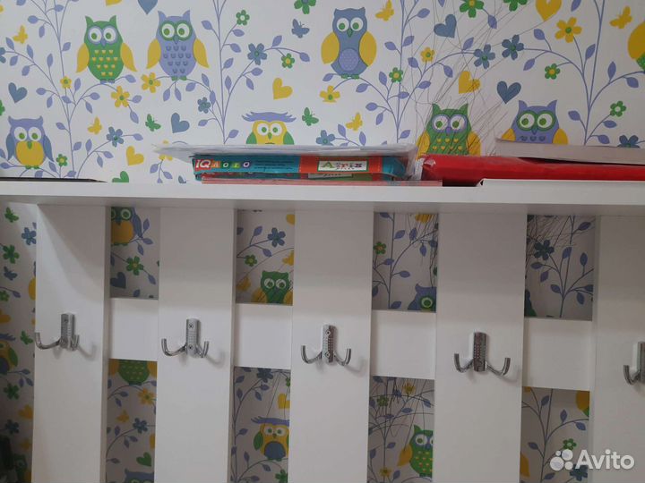 Вешалка настенная