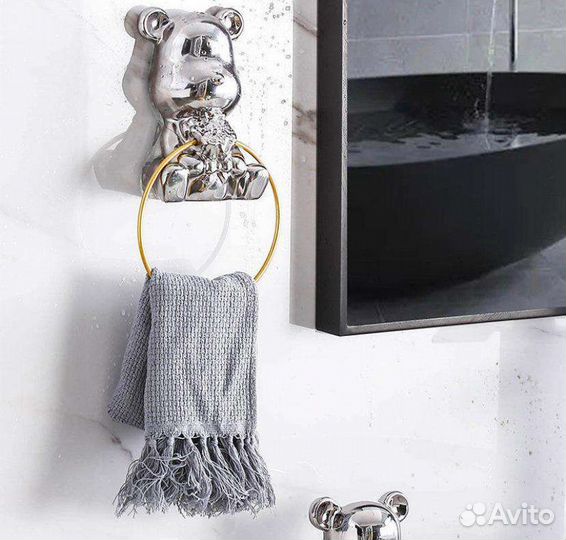 Держатель для полотенец Bearbrick