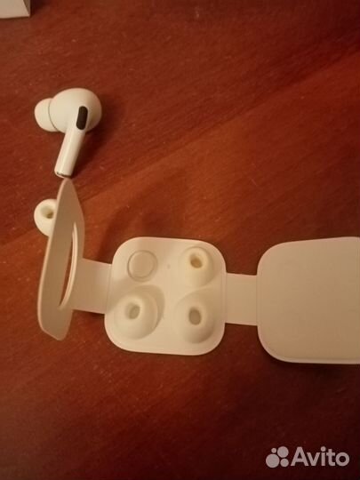 Apple airpods pro a2084