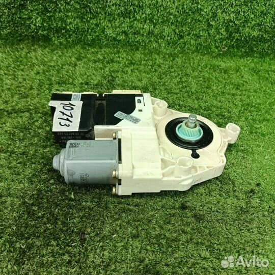 Моторчик стеклоподъемника передний левый Citroen