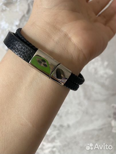 Кожаный браслет