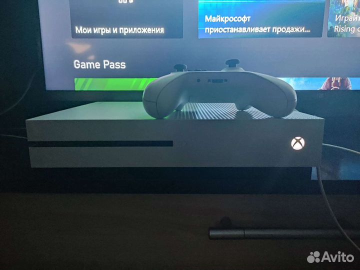 Xbox One s