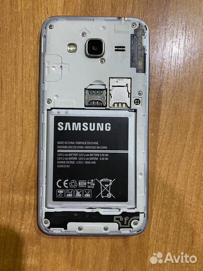 Телефон Samsung galaxy J3