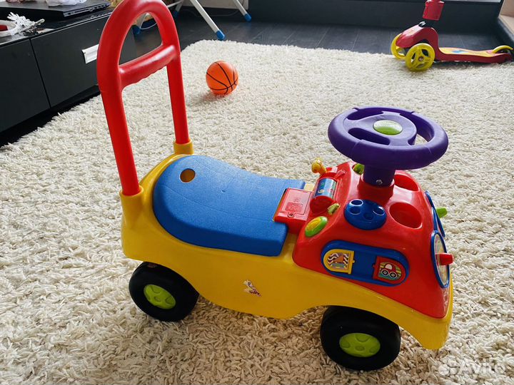 Машинка «первые шаги»